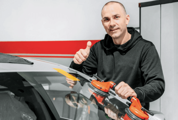 Windshield Repair Near Me: Fast, Expert Mobile Service and Lifetime Warranty
