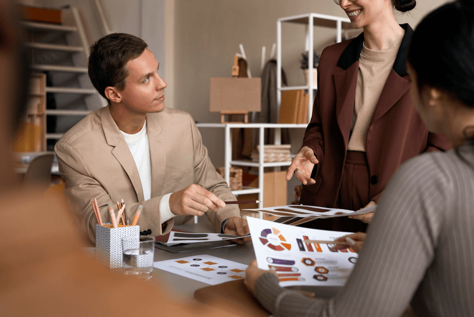 7 Benefits of Working with a Branding Company in Dubai