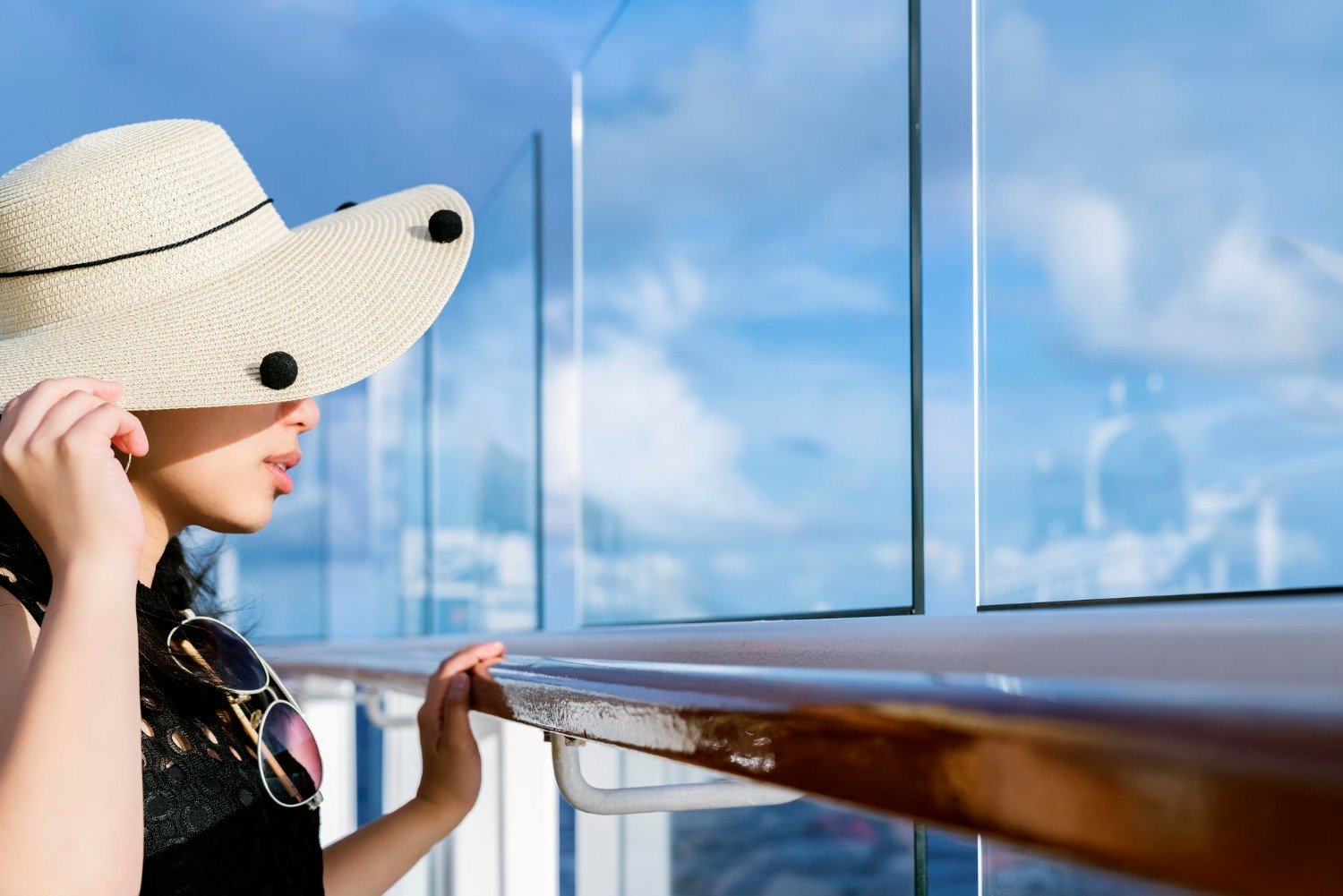 Complete Guide to Window Tinting West Palm Beach: Styles, Pricing, and Installation
