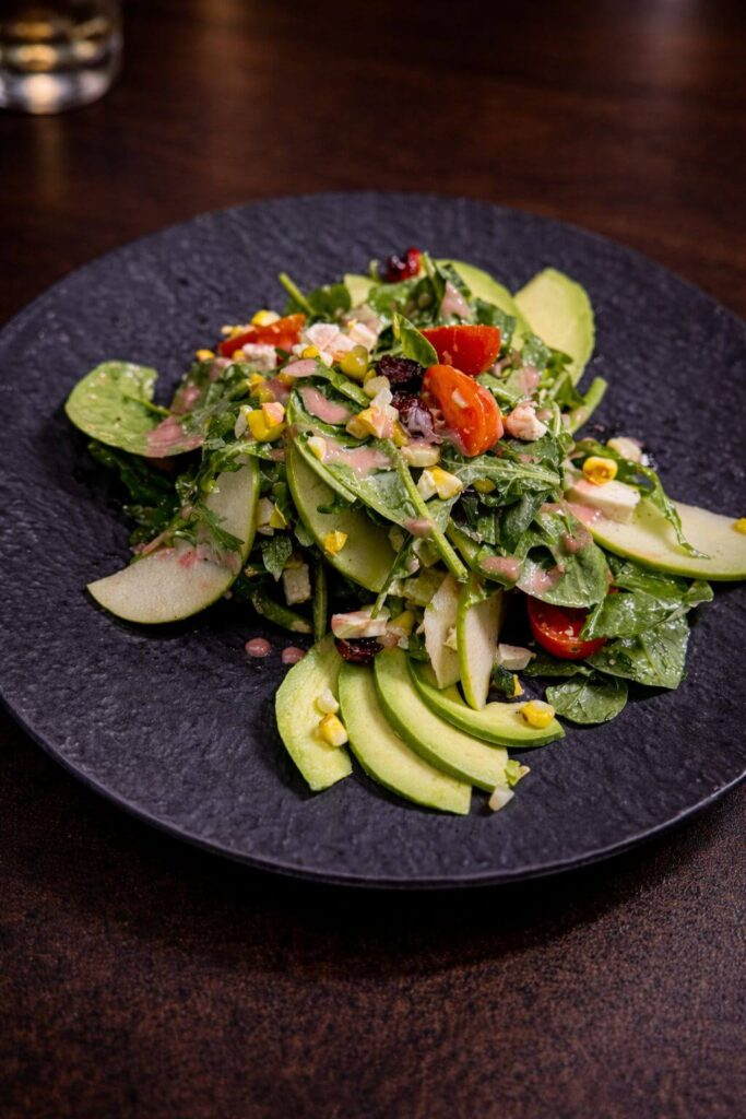 Finding a restaurant that serves fresh ingredients, delicious meals, and a welcoming atmosphere can completely transform your
