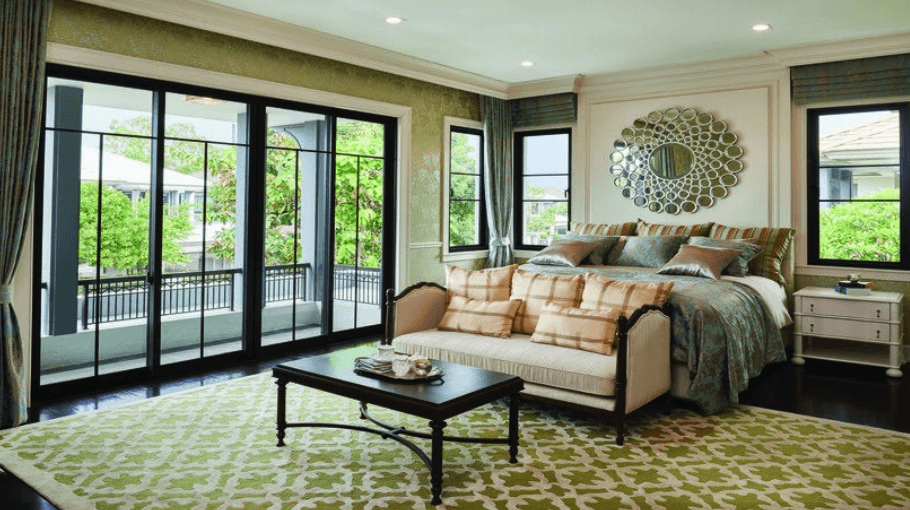 French Windows vs Sliding Windows: A Design Comparison